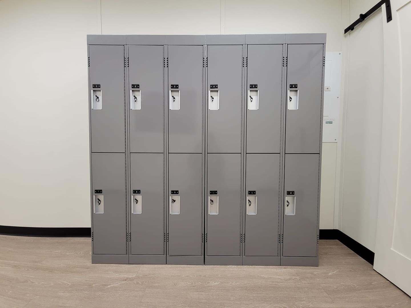 40’ Lunchroom + Locker room - Custom Cubes